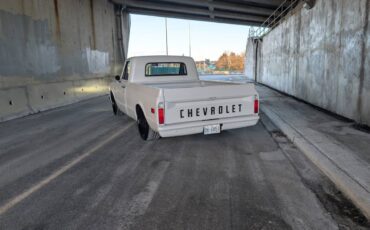 Chevrolet-c10-1967-white-1