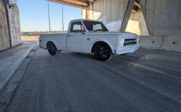 Chevrolet-c10-1967-white