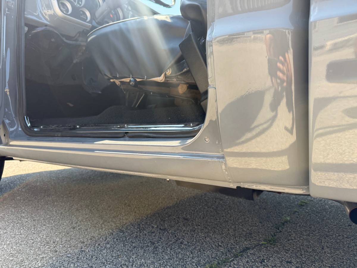 Chevrolet-c10-1968-grey-17
