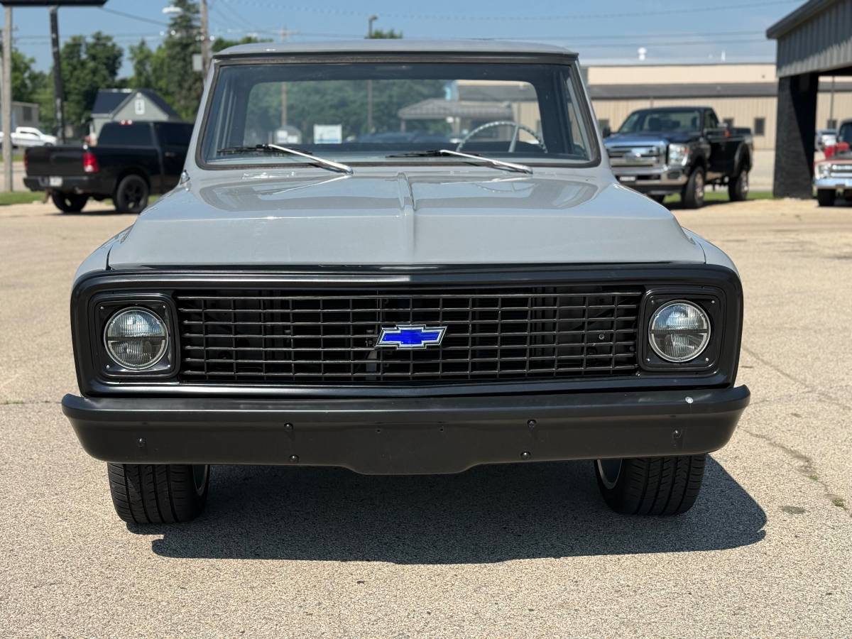 Chevrolet-c10-1968-grey-8