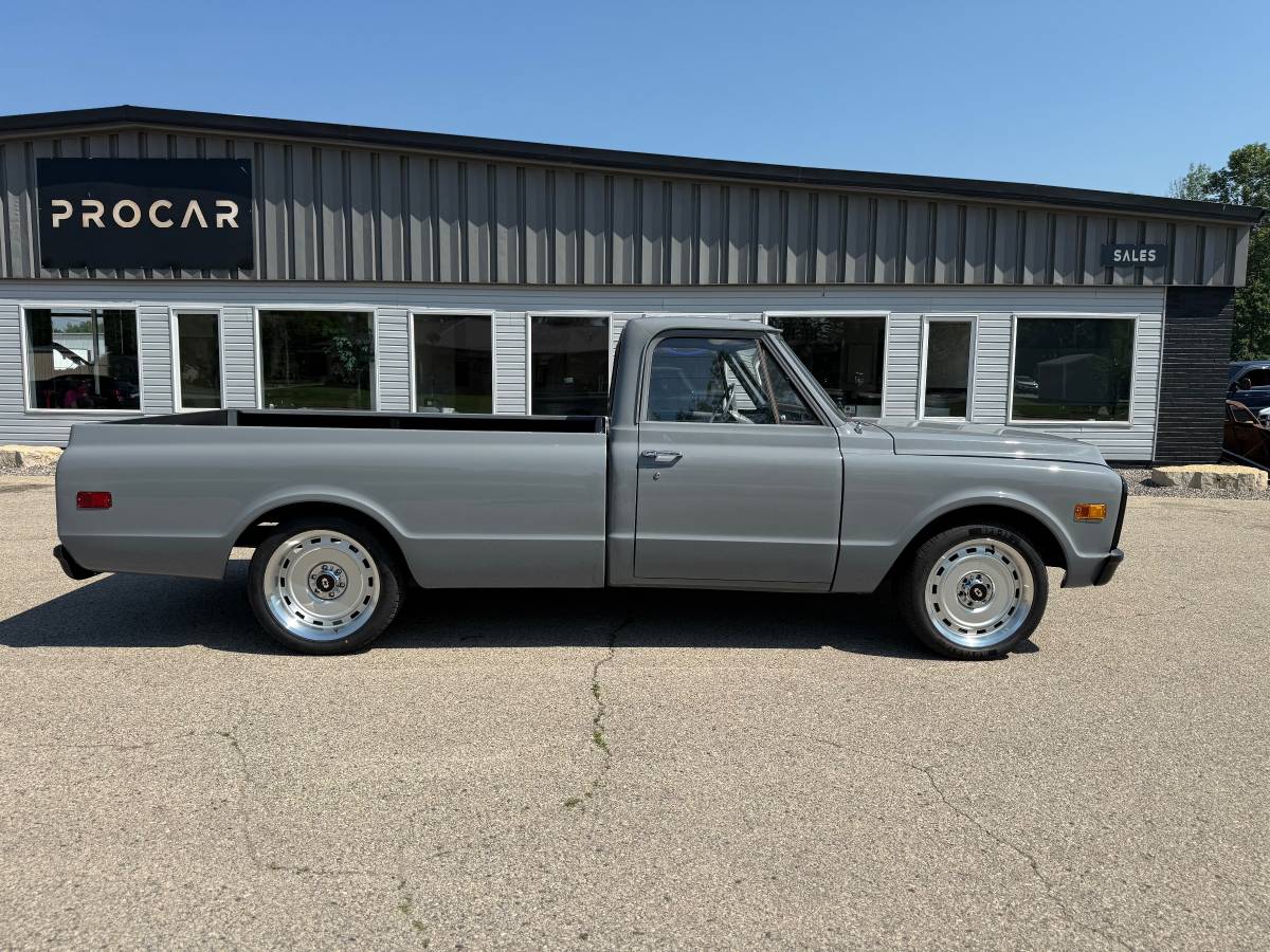 Chevrolet-c10-1968-grey
