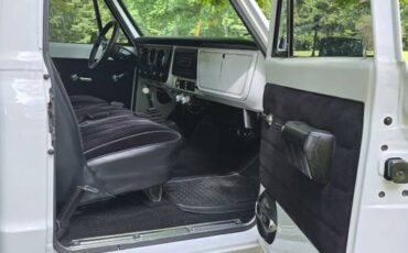 Chevrolet-c10-1968-white-15