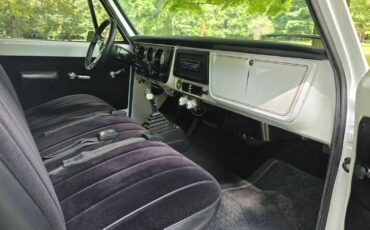 Chevrolet-c10-1968-white-23
