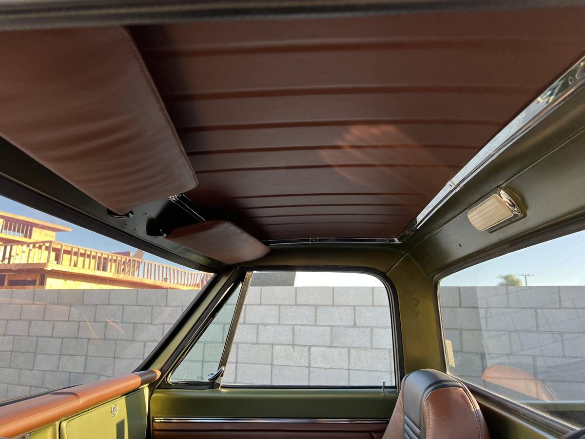 Chevrolet-c10-1970-green-7