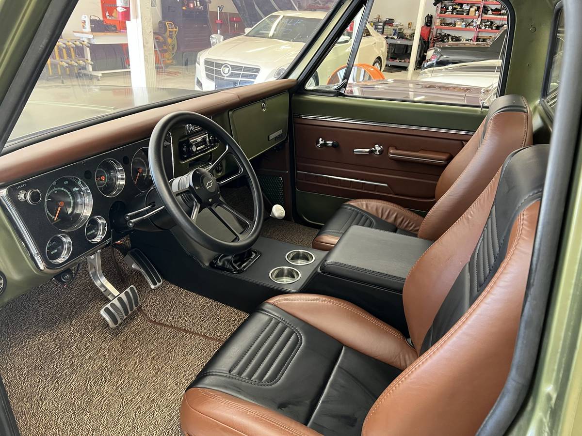 Chevrolet-c10-1970-green