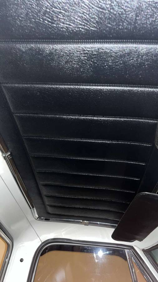 Chevrolet-c10-1972-white-1