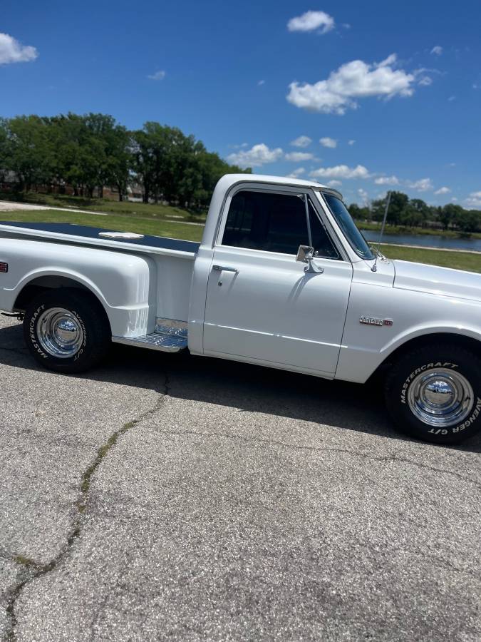 Chevrolet-c10-1972-white-13