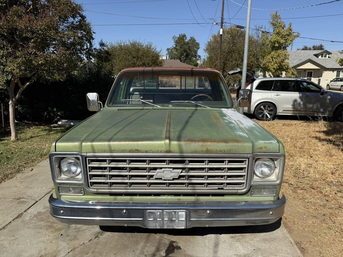 Chevrolet-c10-1976-green-1
