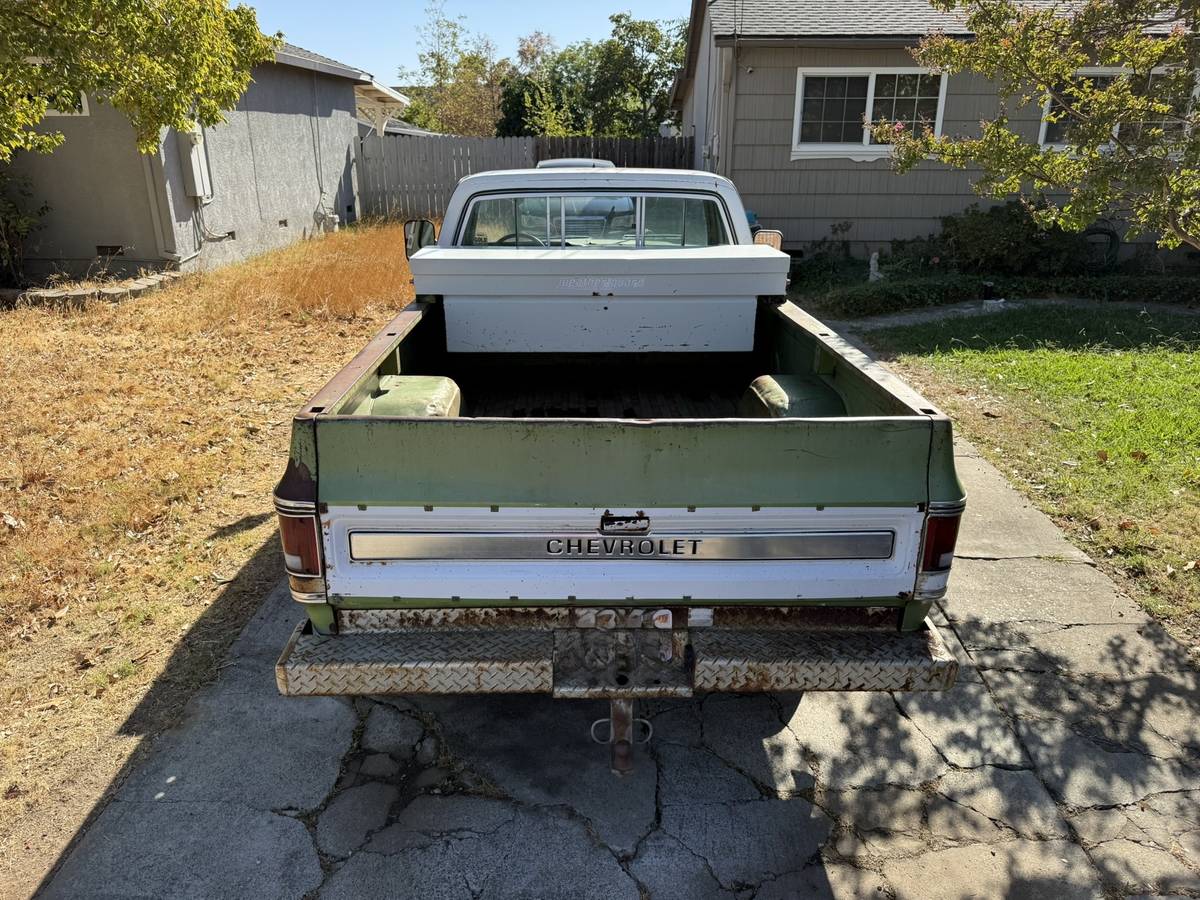 Chevrolet-c10-1976-green-8