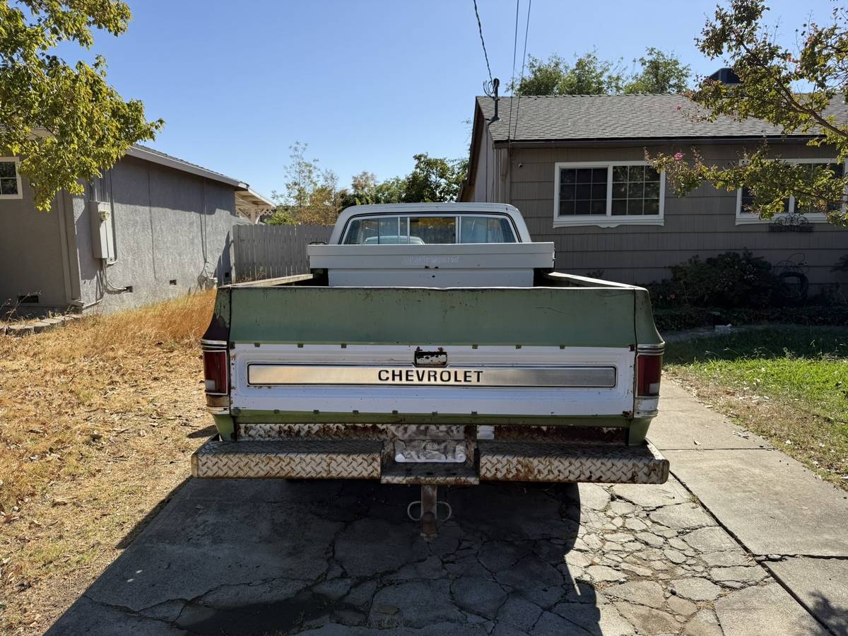 Chevrolet-c10-1976-green-9