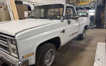 Chevrolet-c10-1987-white