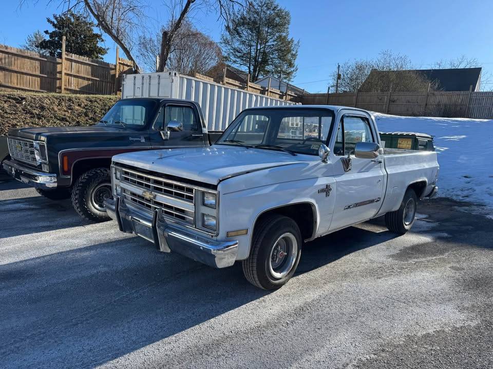 Chevrolet-c10-1987-white-5