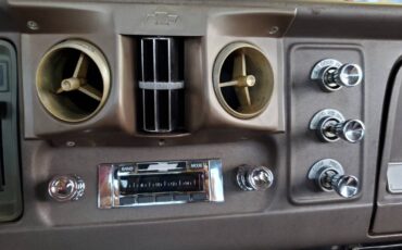 Chevrolet-c10-2wd-1966-12