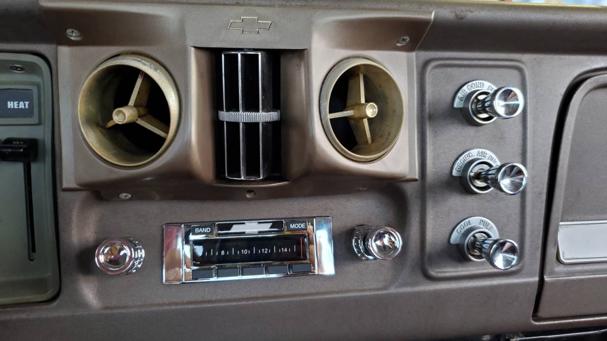 Chevrolet-c10-2wd-1966-12