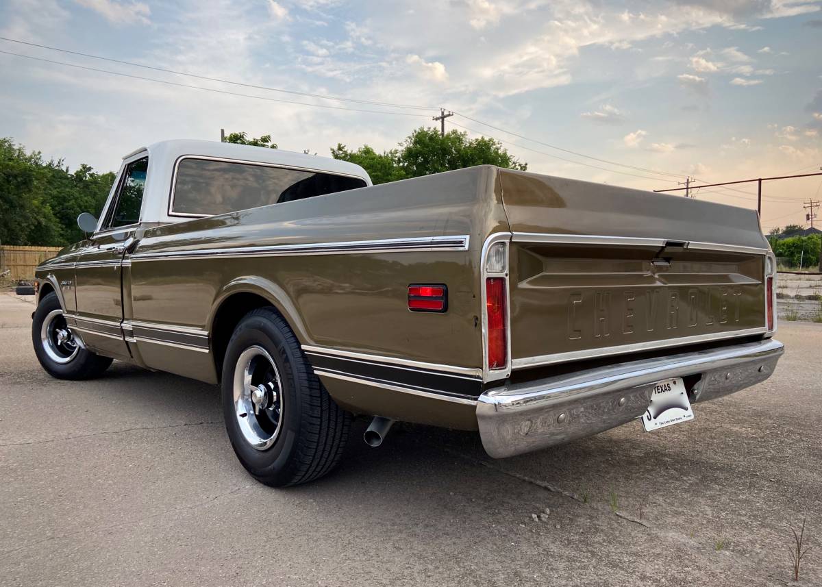 Chevrolet-c10-custom-1970-2