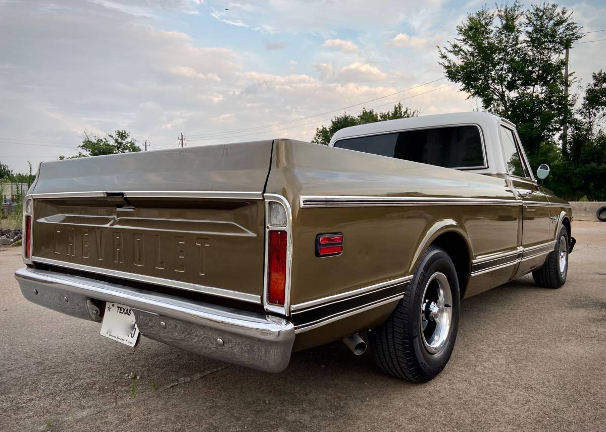 Chevrolet-c10-custom-1970-4
