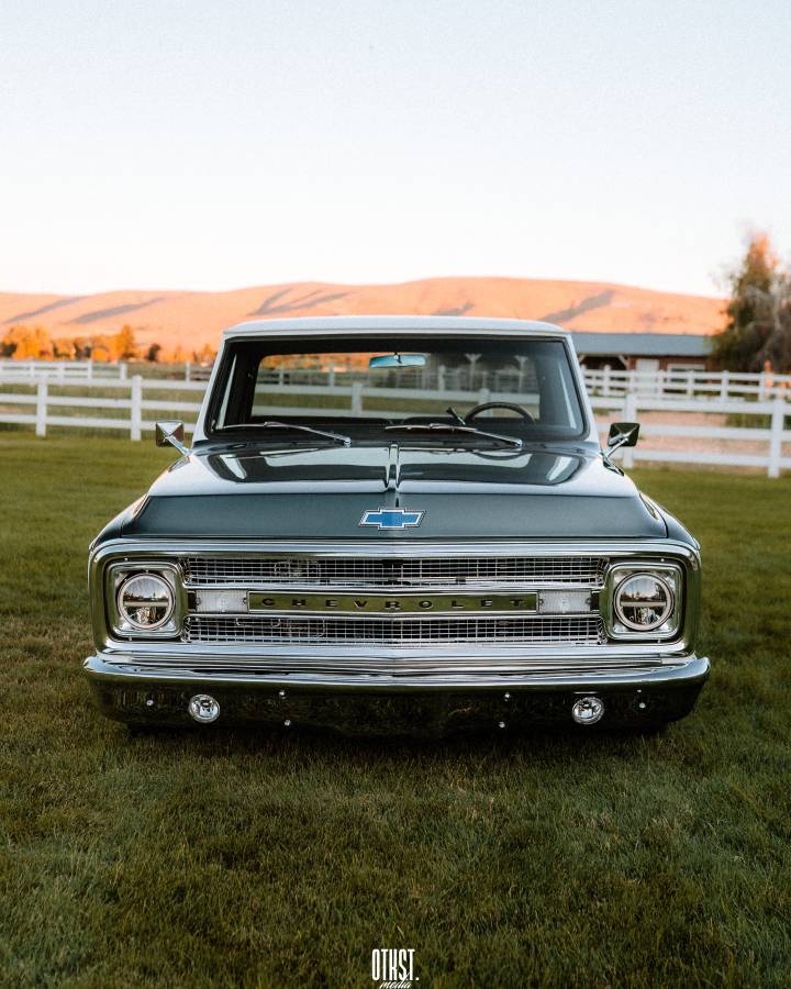 Chevrolet-c10-customer-1971-green-5