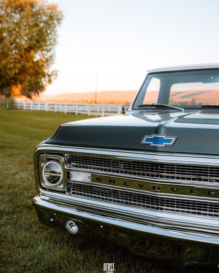 Chevrolet-c10-customer-1971-green