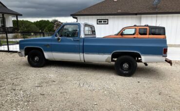 Chevrolet-c10-longbed-1984-16