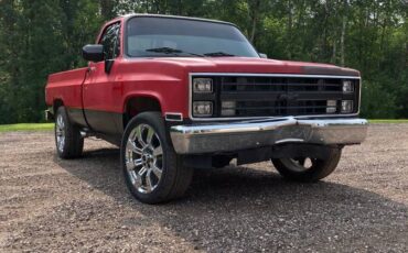 Chevrolet-c10-longbed-1986-red