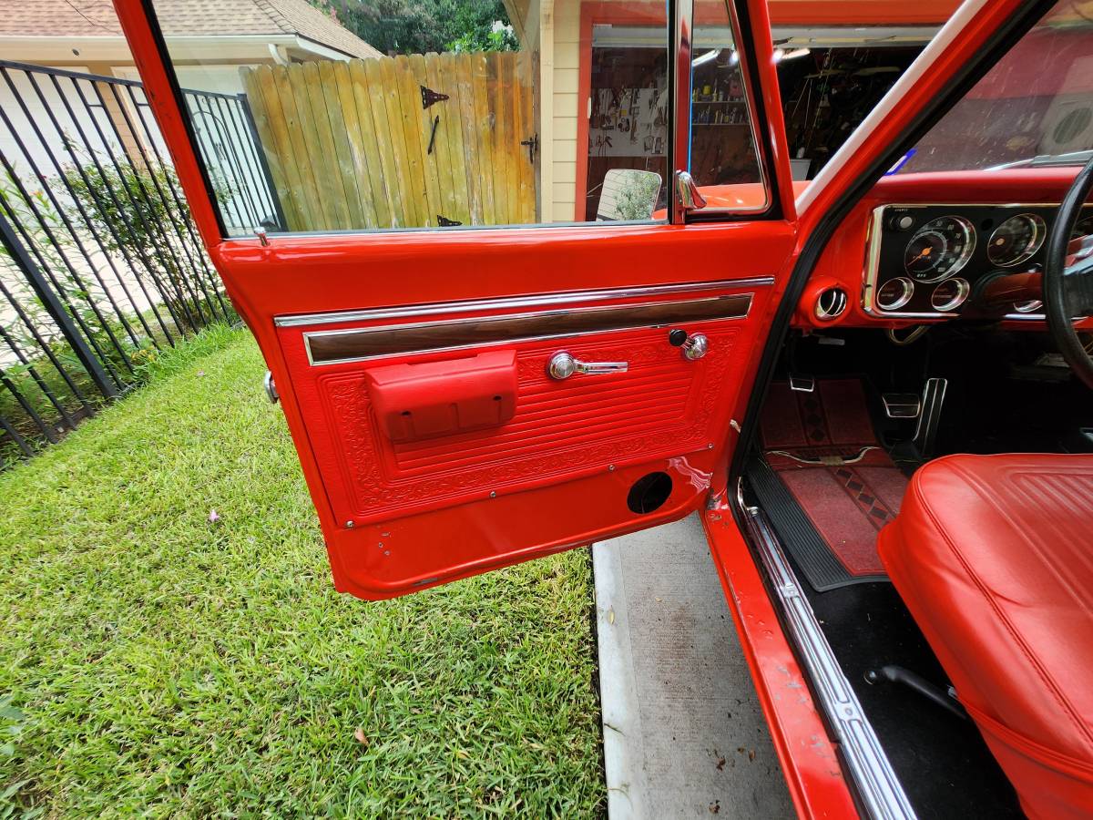 Chevrolet-c10-lwb-pickup-1970-orange-14