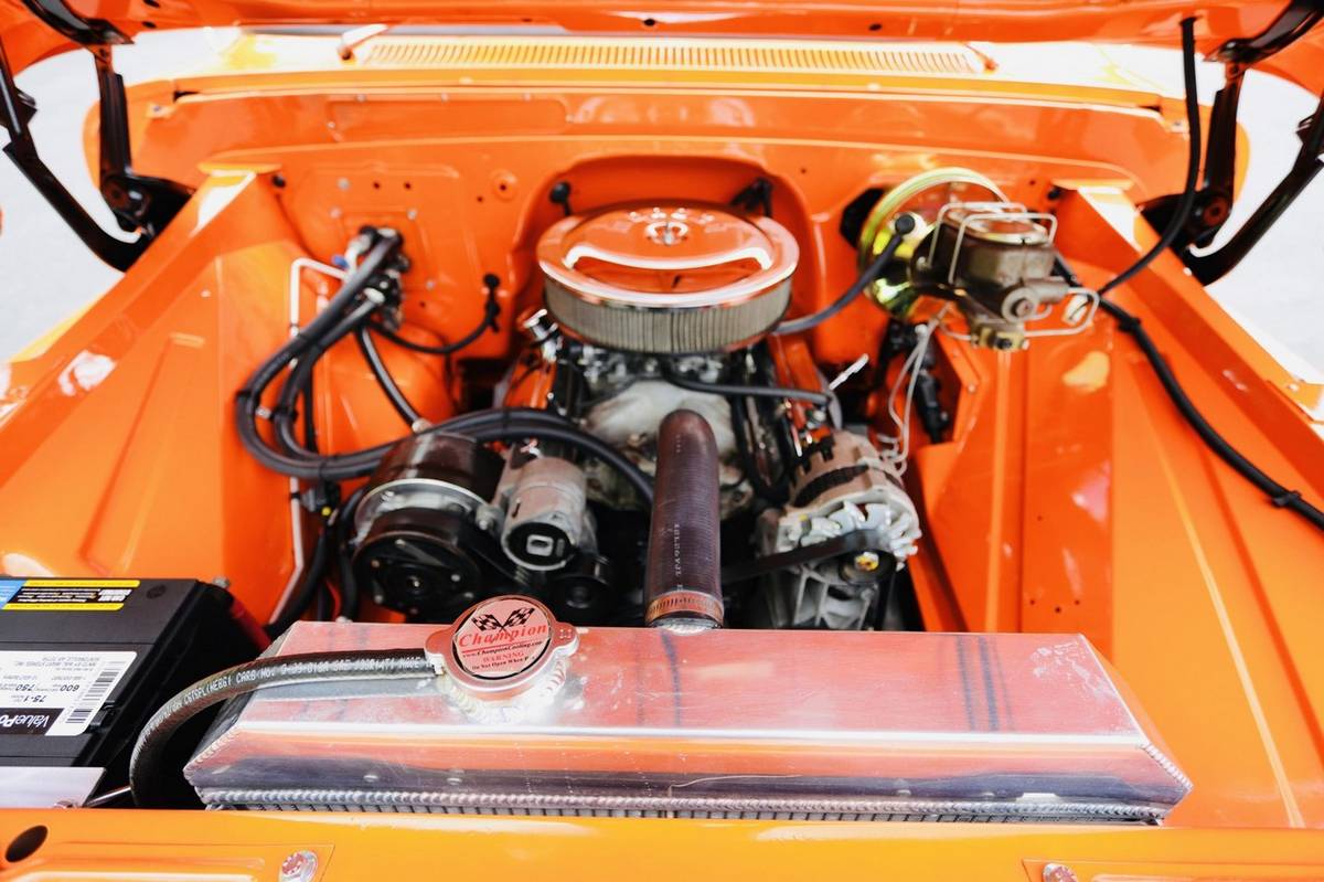 Chevrolet-c10-pickup-1960-orange-8