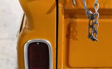 Chevrolet-c10-pickup-1965-custom-15
