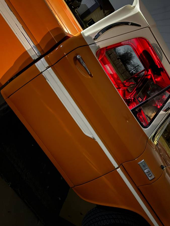Chevrolet-c10-pickup-1965-custom-18