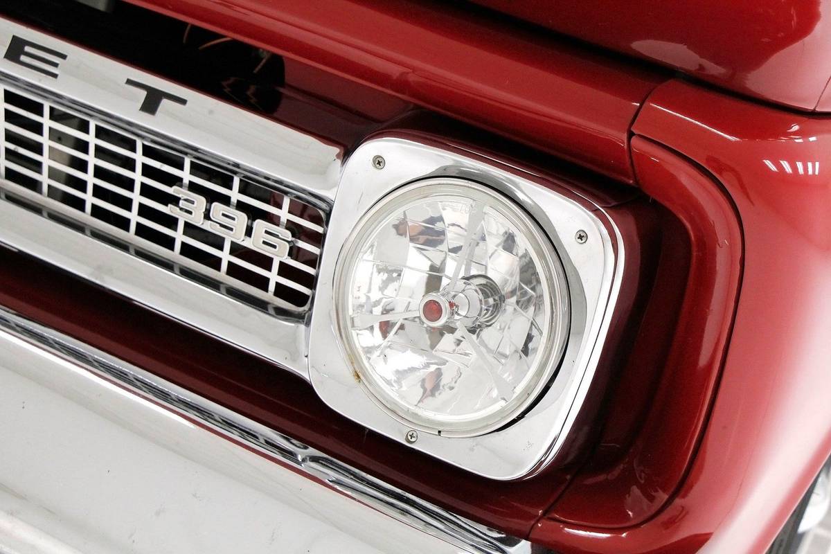 Chevrolet-c10-pickup-1965-red-7