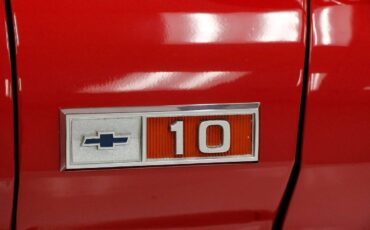 Chevrolet-c10-pickup-1965-red-8
