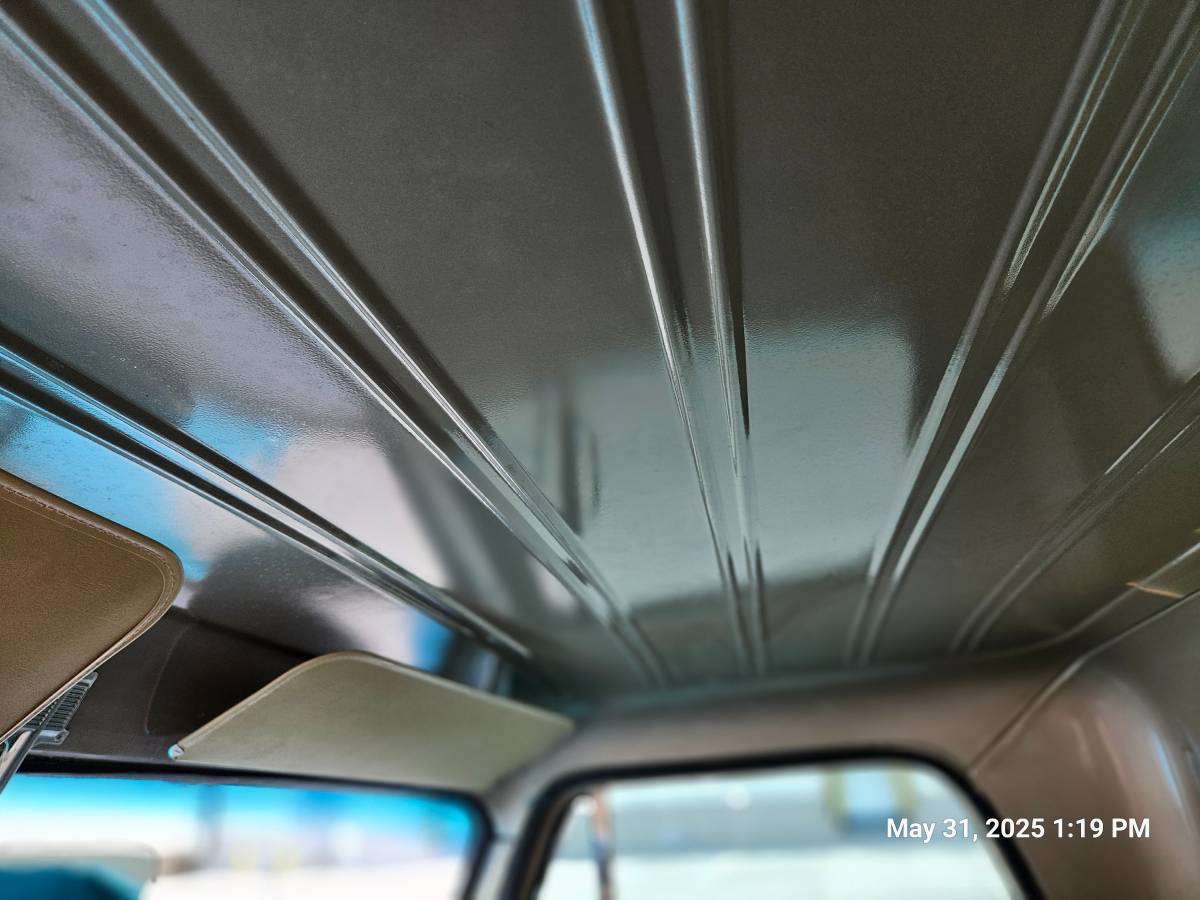Chevrolet-c10-pickup-1966-blue-11