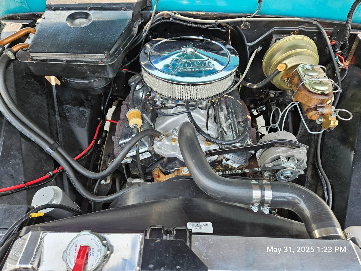 Chevrolet-c10-pickup-1966-blue-15