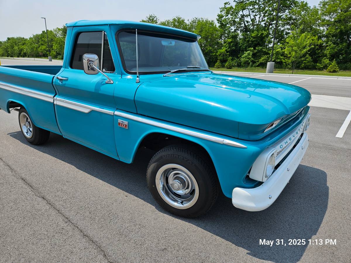 Chevrolet-c10-pickup-1966-blue-22