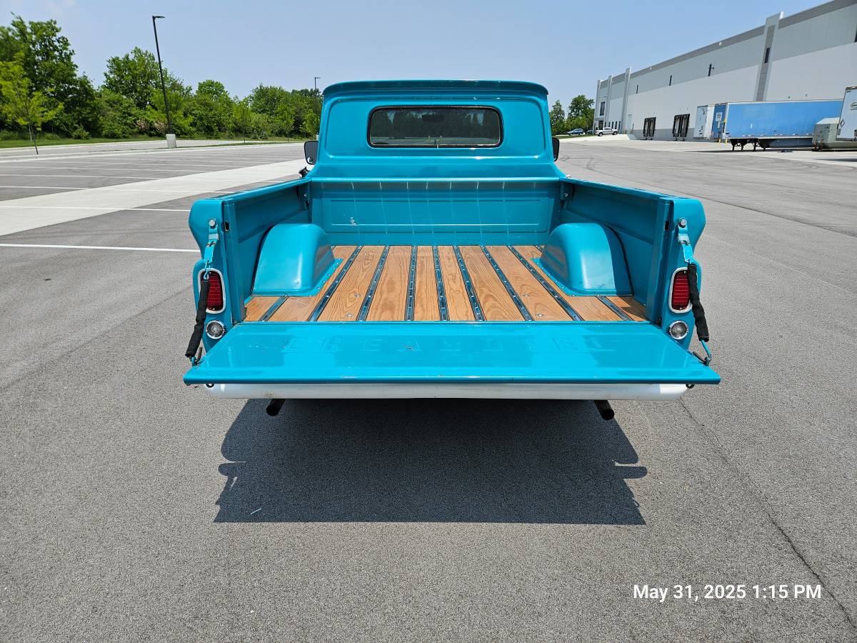 Chevrolet-c10-pickup-1966-blue-5