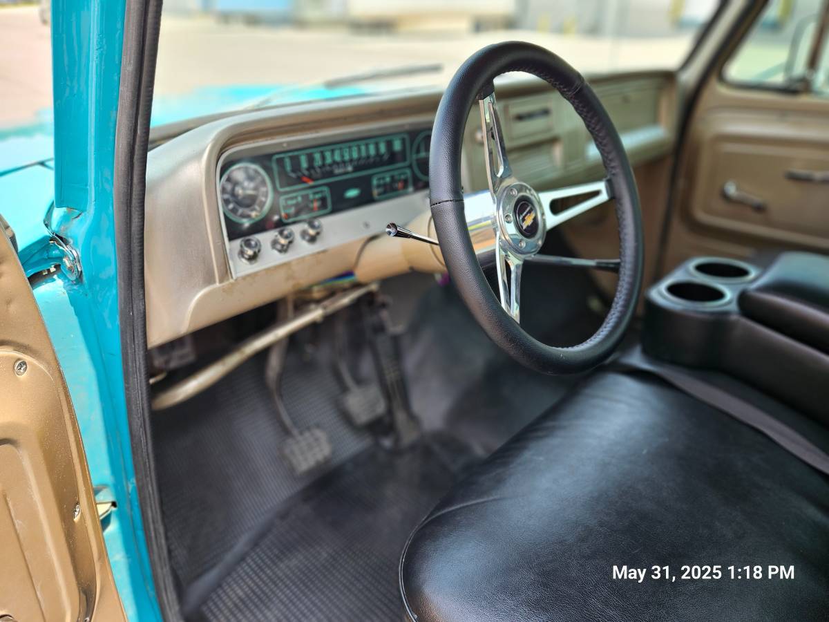 Chevrolet-c10-pickup-1966-blue-7