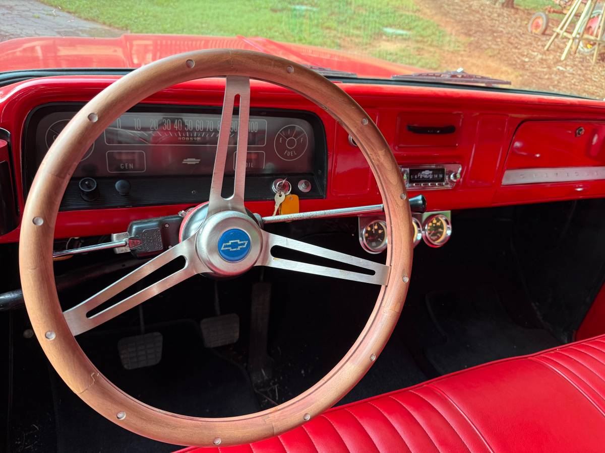 Chevrolet-c10-pickup-1966-red-9