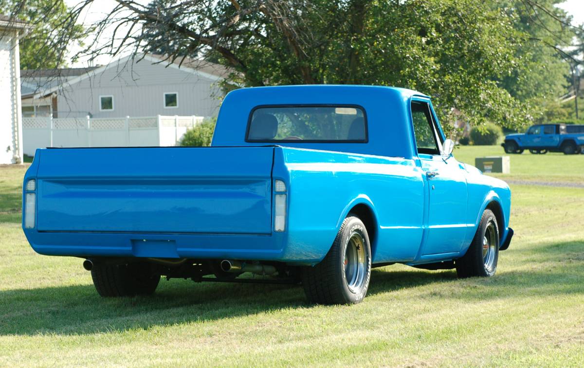 Chevrolet-c10-pickup-1967-blue-7