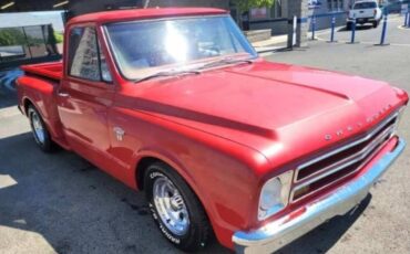 Chevrolet-c10-pickup-1967-red-2