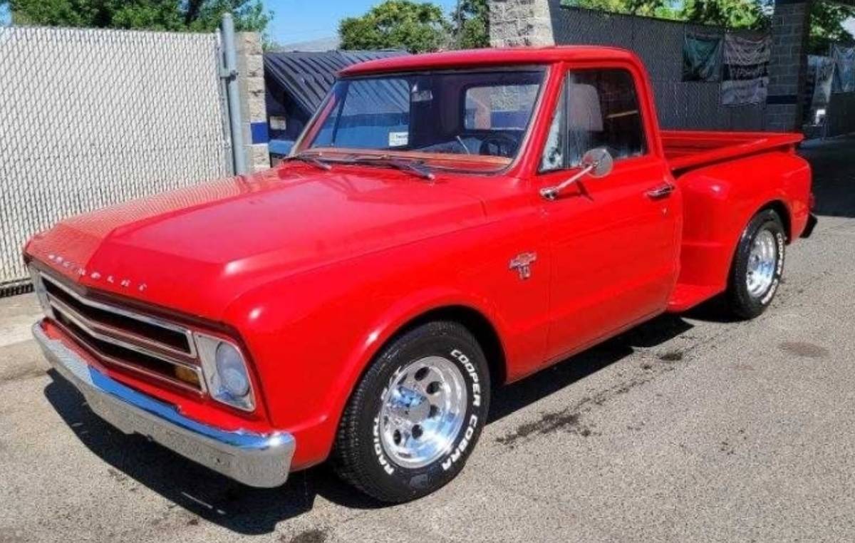 Chevrolet-c10-pickup-1967-red