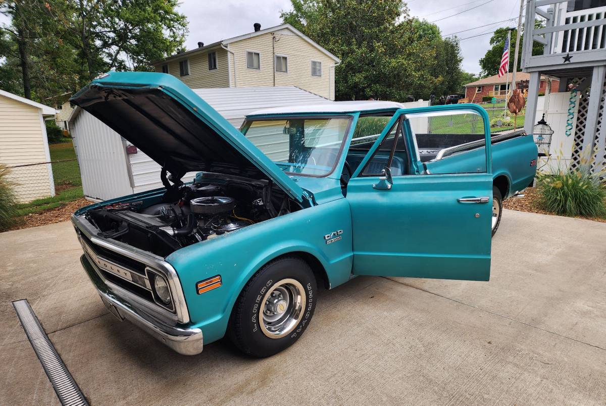 Chevrolet-c10-pickup-1970-blue
