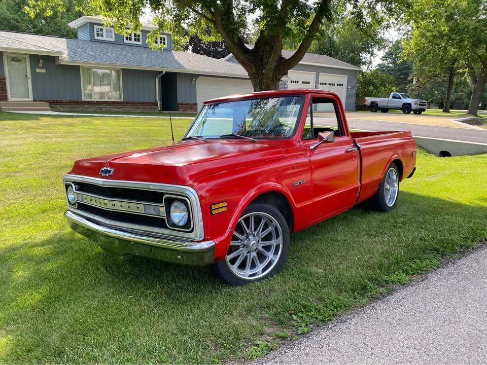 Chevrolet-c10-pickup-1970-red-1