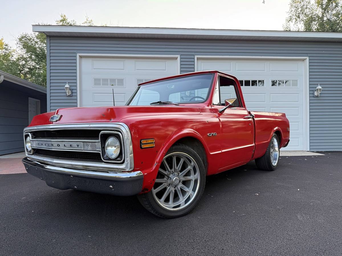 Chevrolet-c10-pickup-1970-red-10