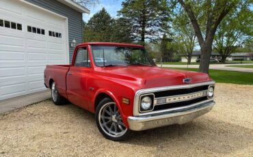 Chevrolet-c10-pickup-1970-red