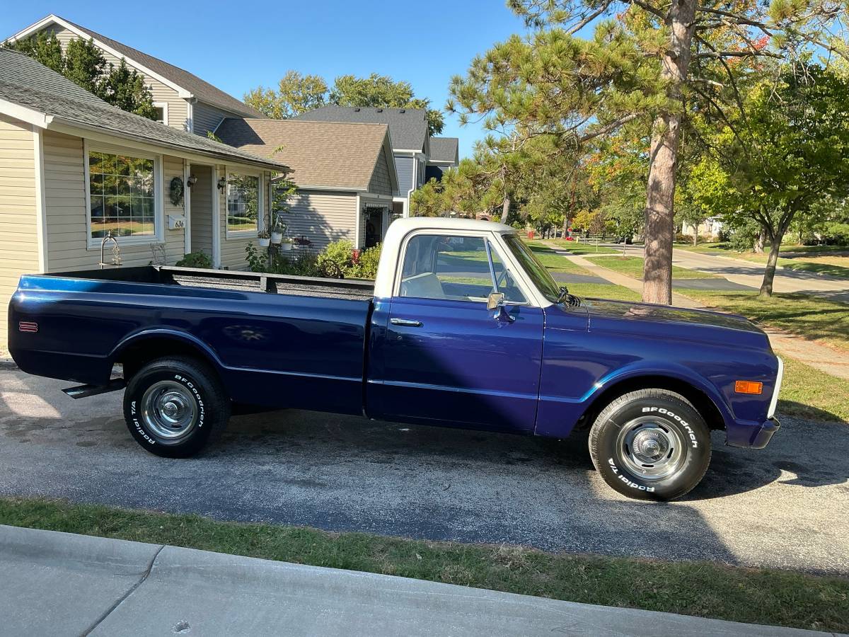 Chevrolet-c10-pickup-1972-blue