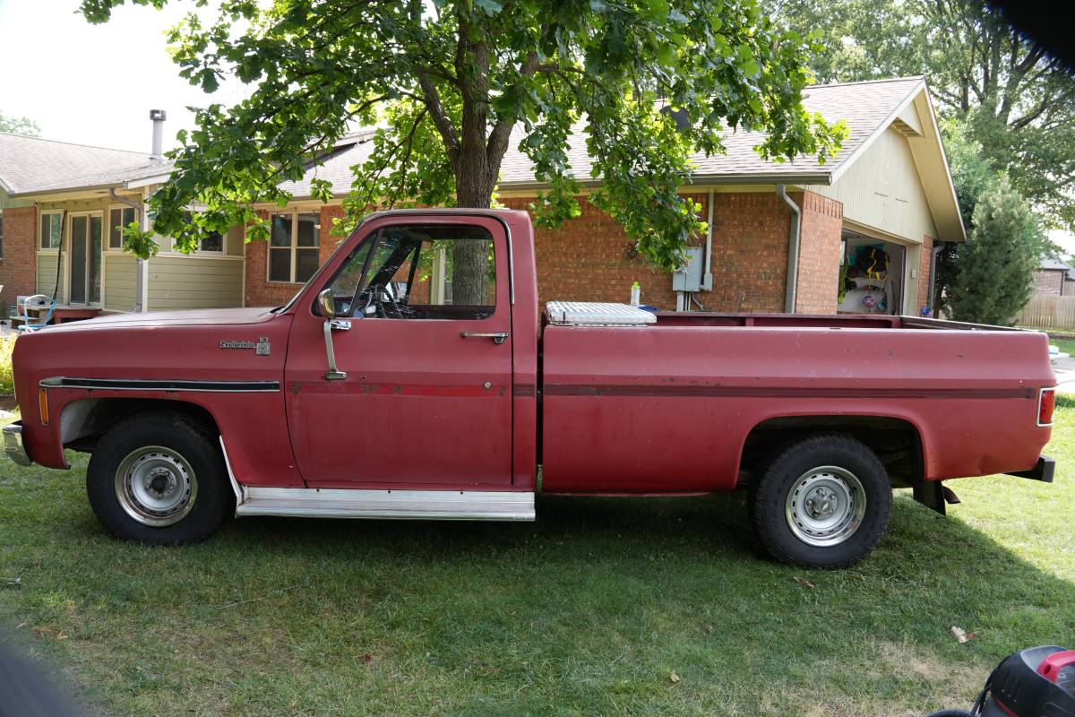 Chevrolet-c10-pickup-1976-9