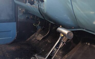 Chevrolet-c10-pickup-1984-grey-11