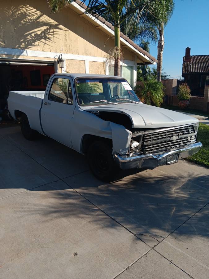 Chevrolet-c10-pickup-1984-grey