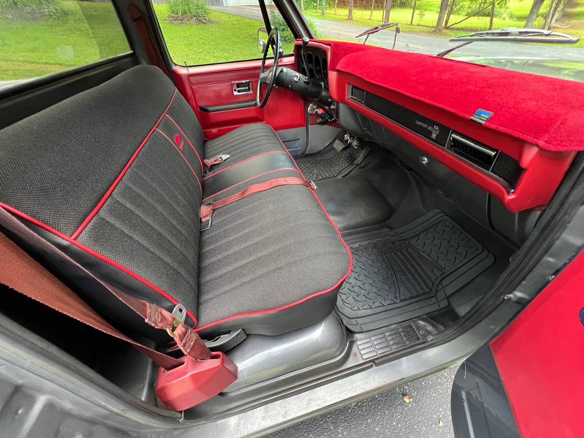 Chevrolet-c10-pickup-1986-custom-14