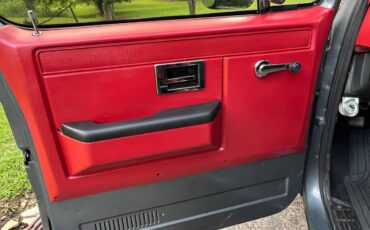 Chevrolet-c10-pickup-1986-custom-5