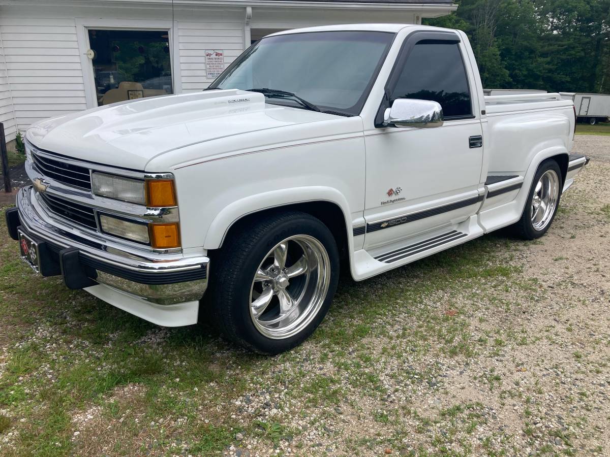 Chevrolet-c10-pickup-1988-white-1